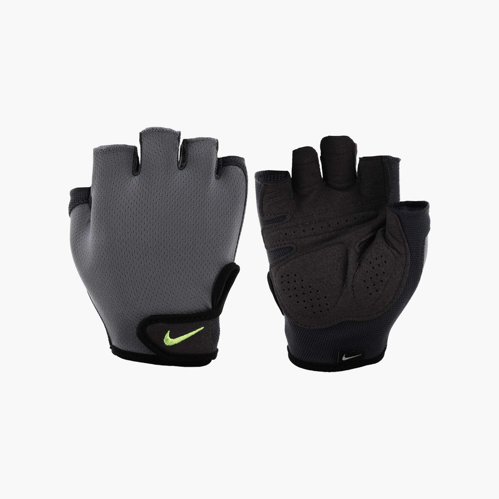Nike Essential Fitness