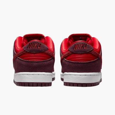 Nike SB Dunk Low Pro