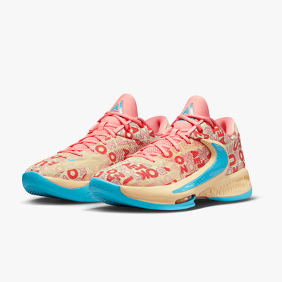 Zoom Freak 4