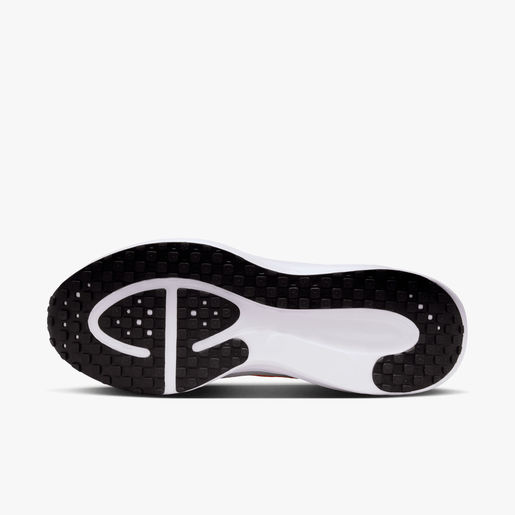 Nike Revolution 8