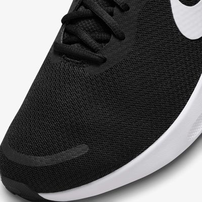Nike Revolution 7