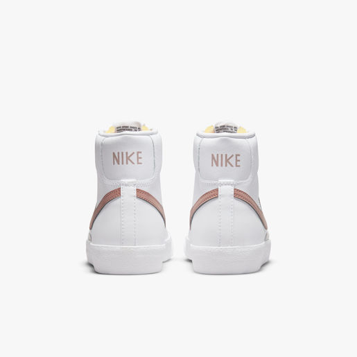 W BLAZER MID 77
