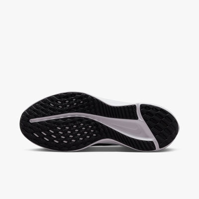 WMNS NIKE QUEST 5
