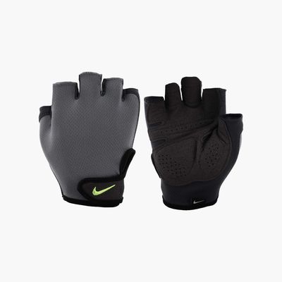 Nike Essential Fitness