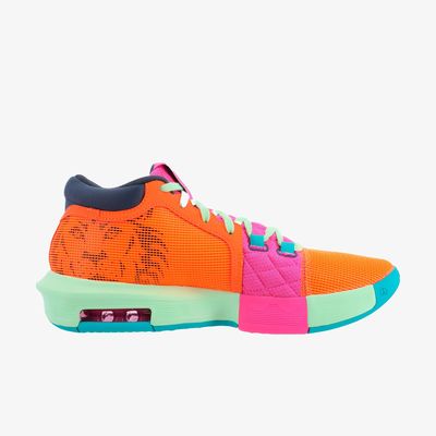 Nike LeBron Witness 8