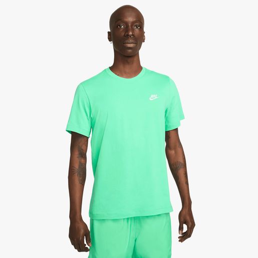 Nike Sportswear Club