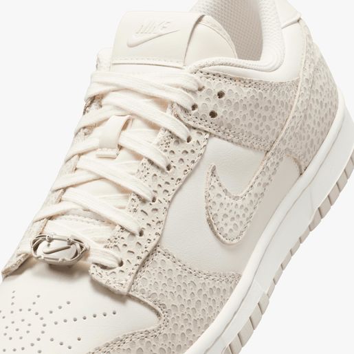 Nike Dunk Low Premium