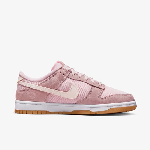 W NIKE DUNK LOW SE BEAR