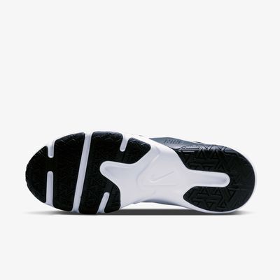 Nike Legend Essential 2