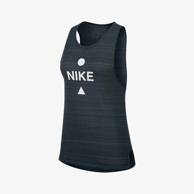 Nike Icon Clash