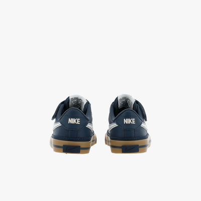 Nike Court Legacy