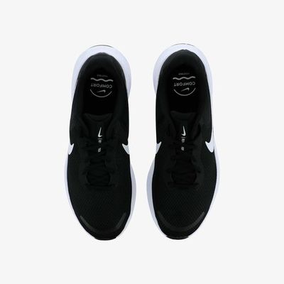 Nike Revolution 7