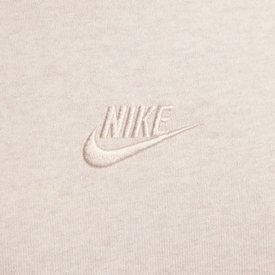 Nike Sportswear Premium Essentials