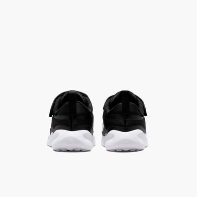 Nike Revolution 7