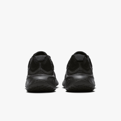Nike Revolution 7