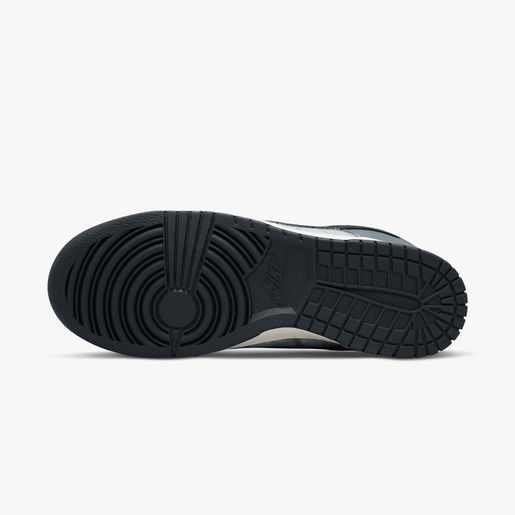 Nike Dunk Low SE