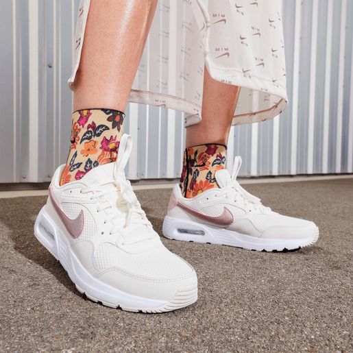 Dama Mujeres Modelando Zapatillas Max Sc Tenis Air Para Mujer