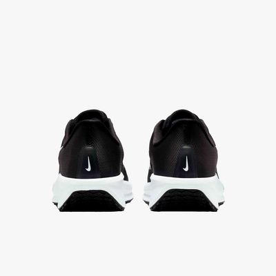 Nike Quest 6