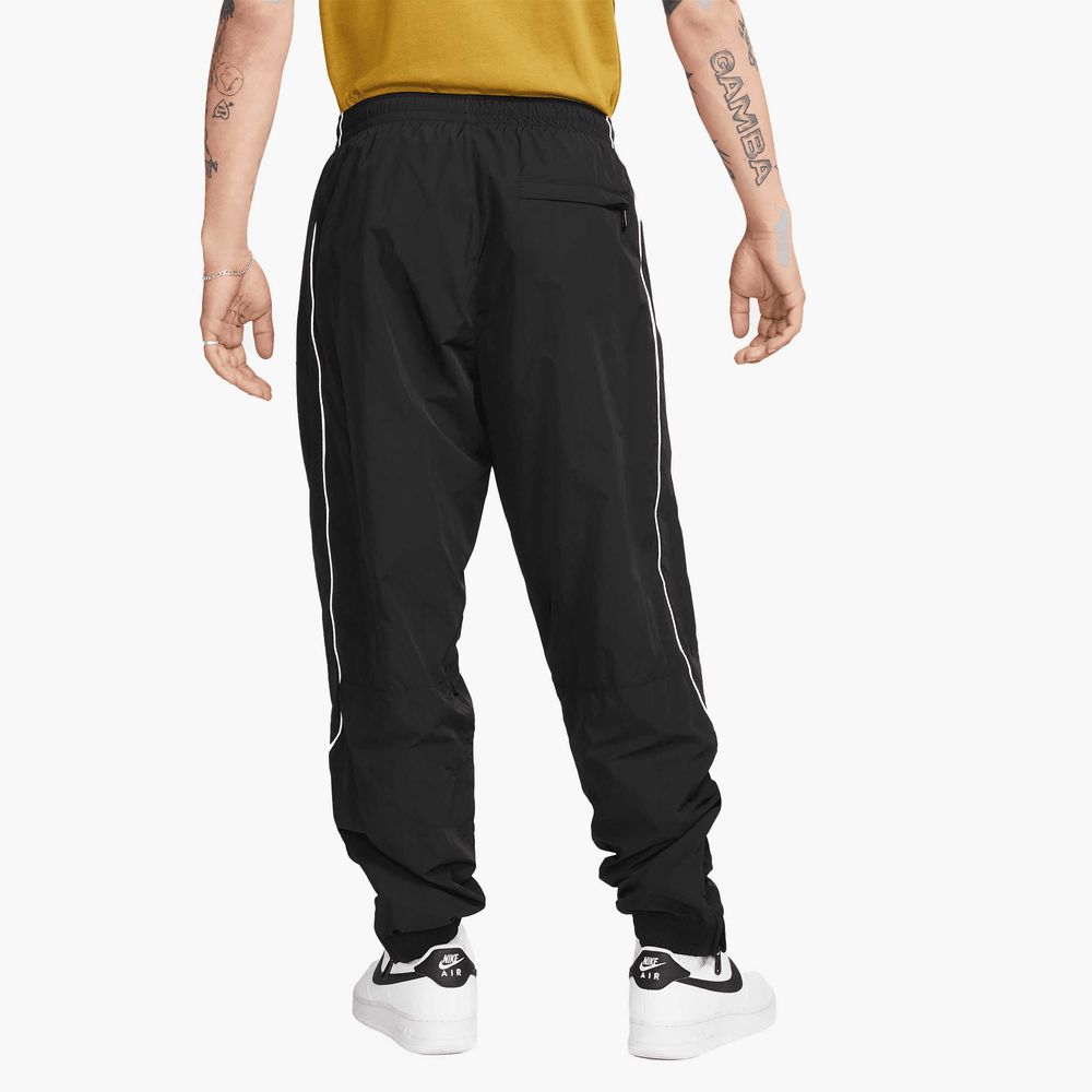 Nike Solo Swoosh