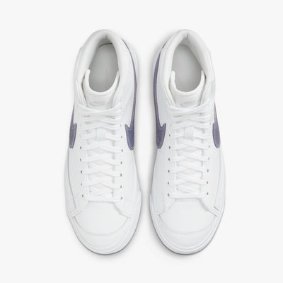 Nike Blazer Mid 77 Essential