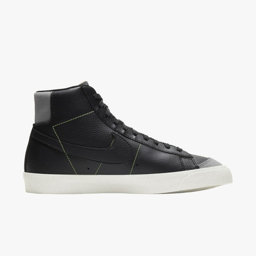 Nike Blazer Mid 77