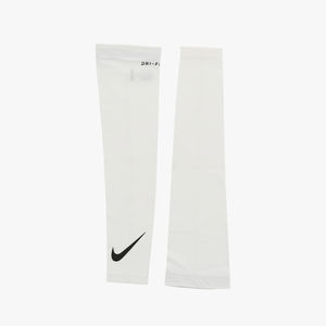 Nike solar 2025 arm sleeves