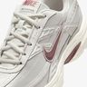 Nike Initiator