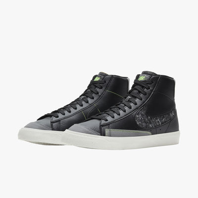 Nike Blazer Mid 77