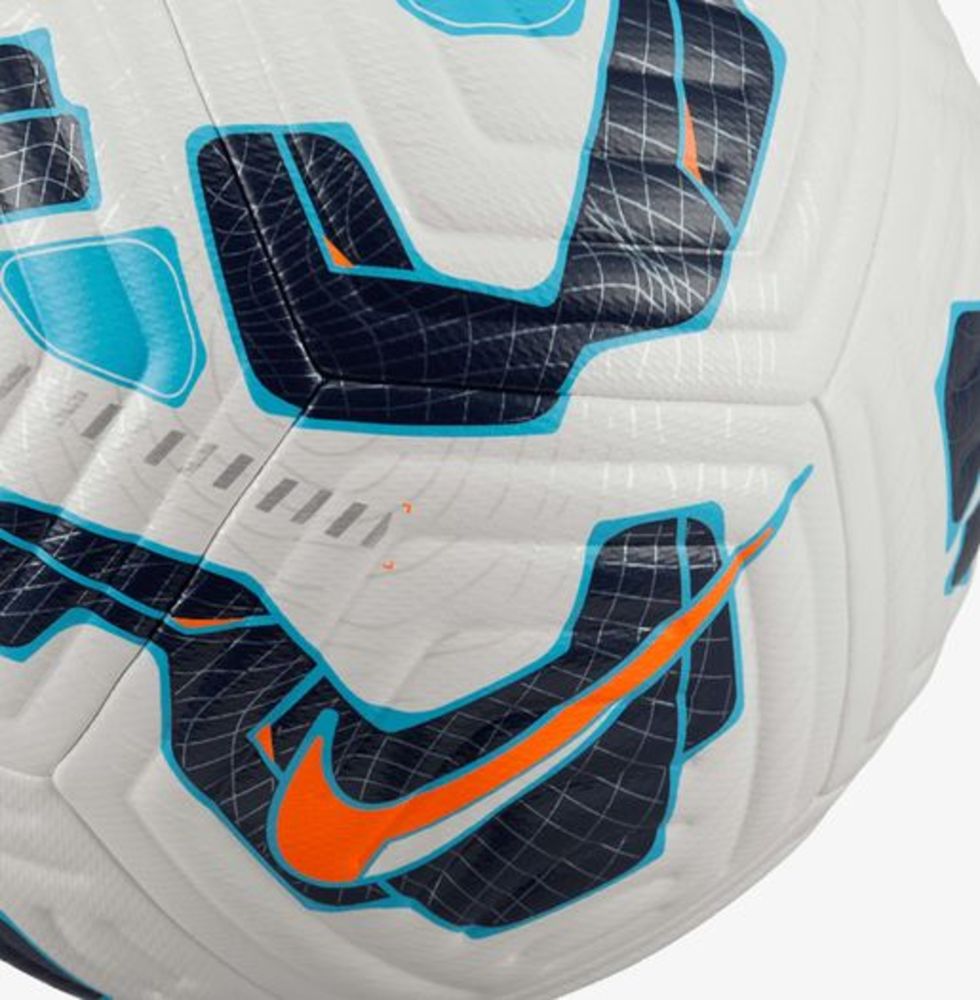 Nike Academy Plus