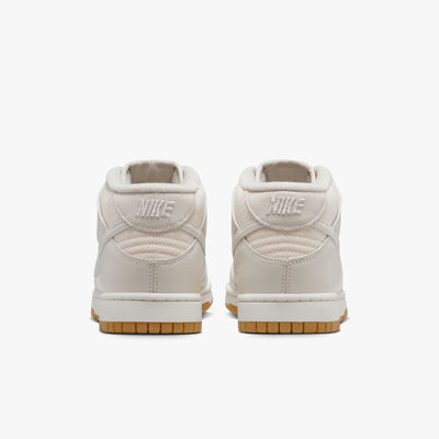 Nike Dunk Mid