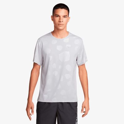 Nike Dri-FIT Miler Studio '72