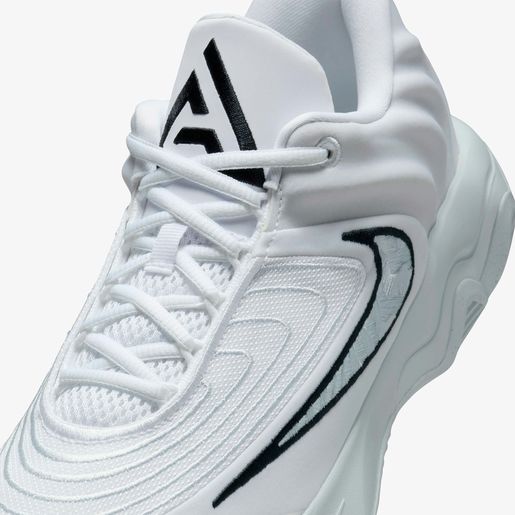 Nike Giannis Immortality 4