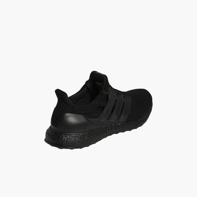 adidas Ultraboost 5 DNA