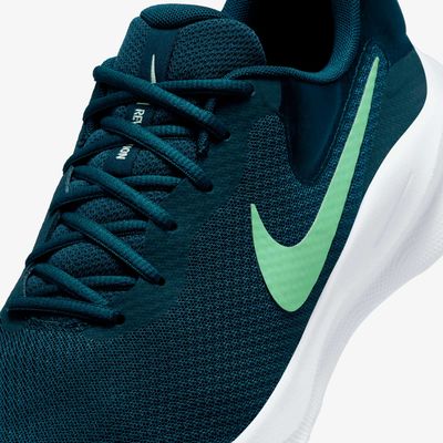 Nike Revolution 7