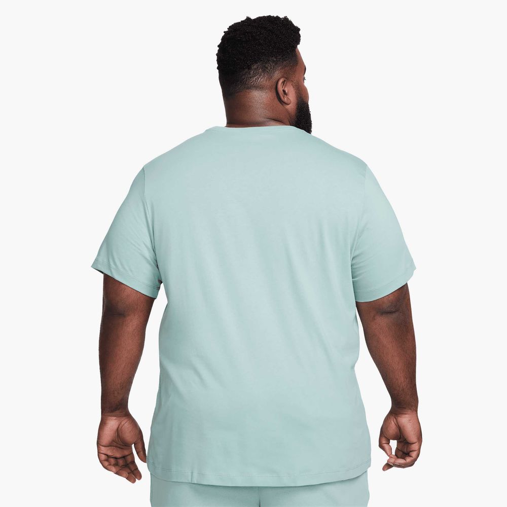 Nike Sportswear Club