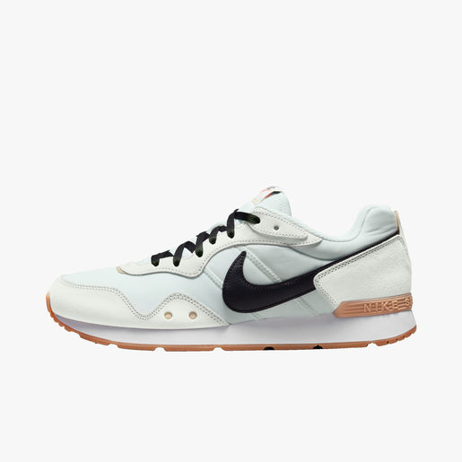 Nike Venture Runner
