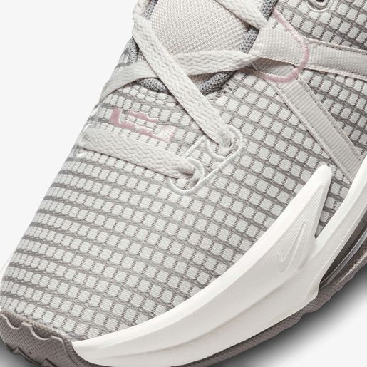 LeBron Witness 7