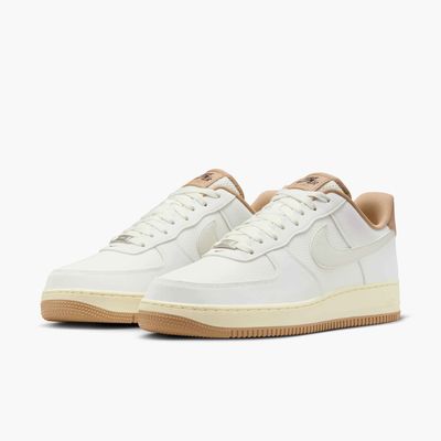 Nike Air Force 1 '07 LV8