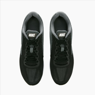 Nike Revolution 3