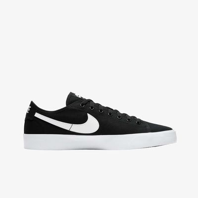 Nike Blazer Court