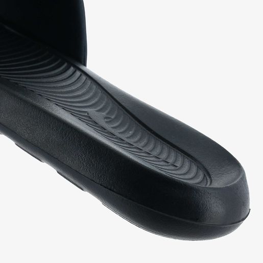 Nike Victori One