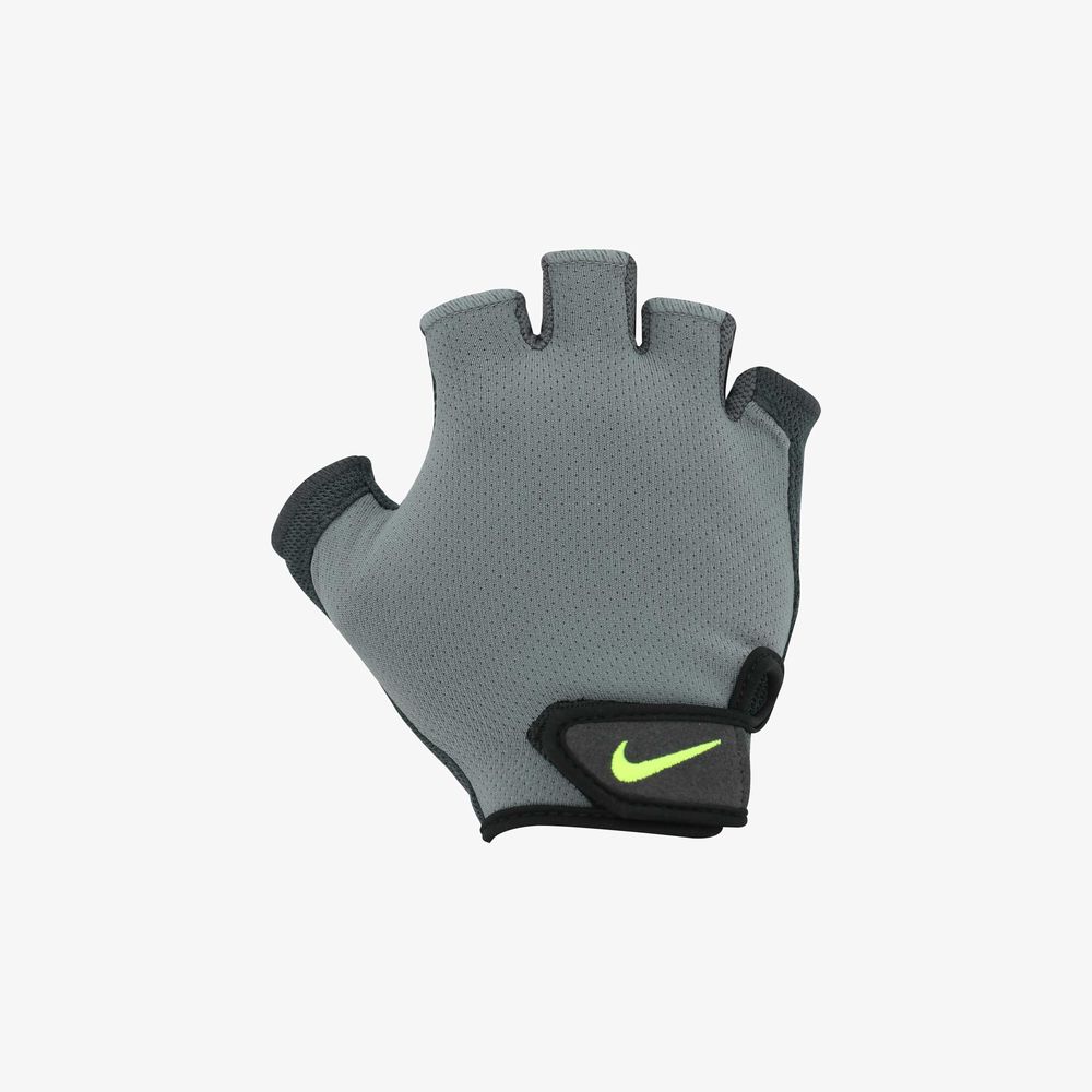 Nike Essential Fitness
