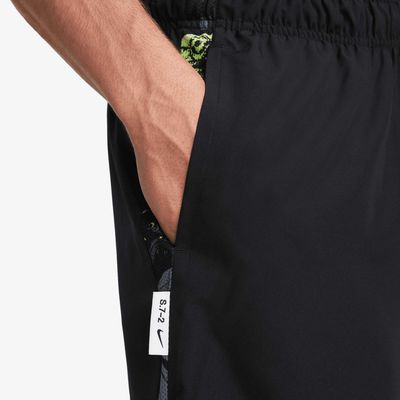 Nike Dri-FIT Challenger Studio '72