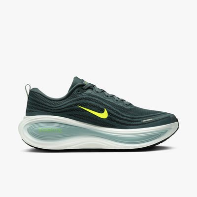 Nike Zapatillas Vomero Plus