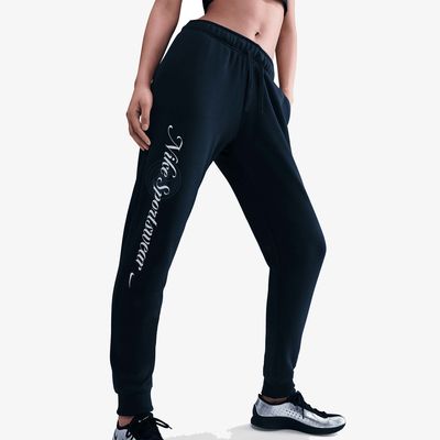 Nike Pantalón Club Essentials