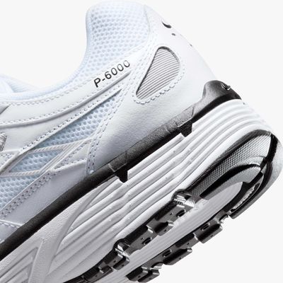 Nike Zapatos P-6000