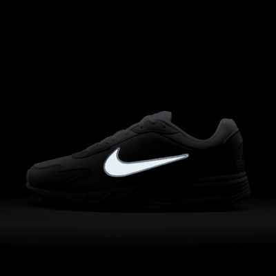 NIKE AIR MAX SOLO