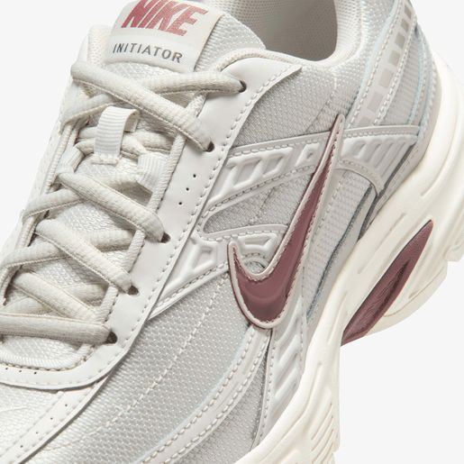 Nike Initiator