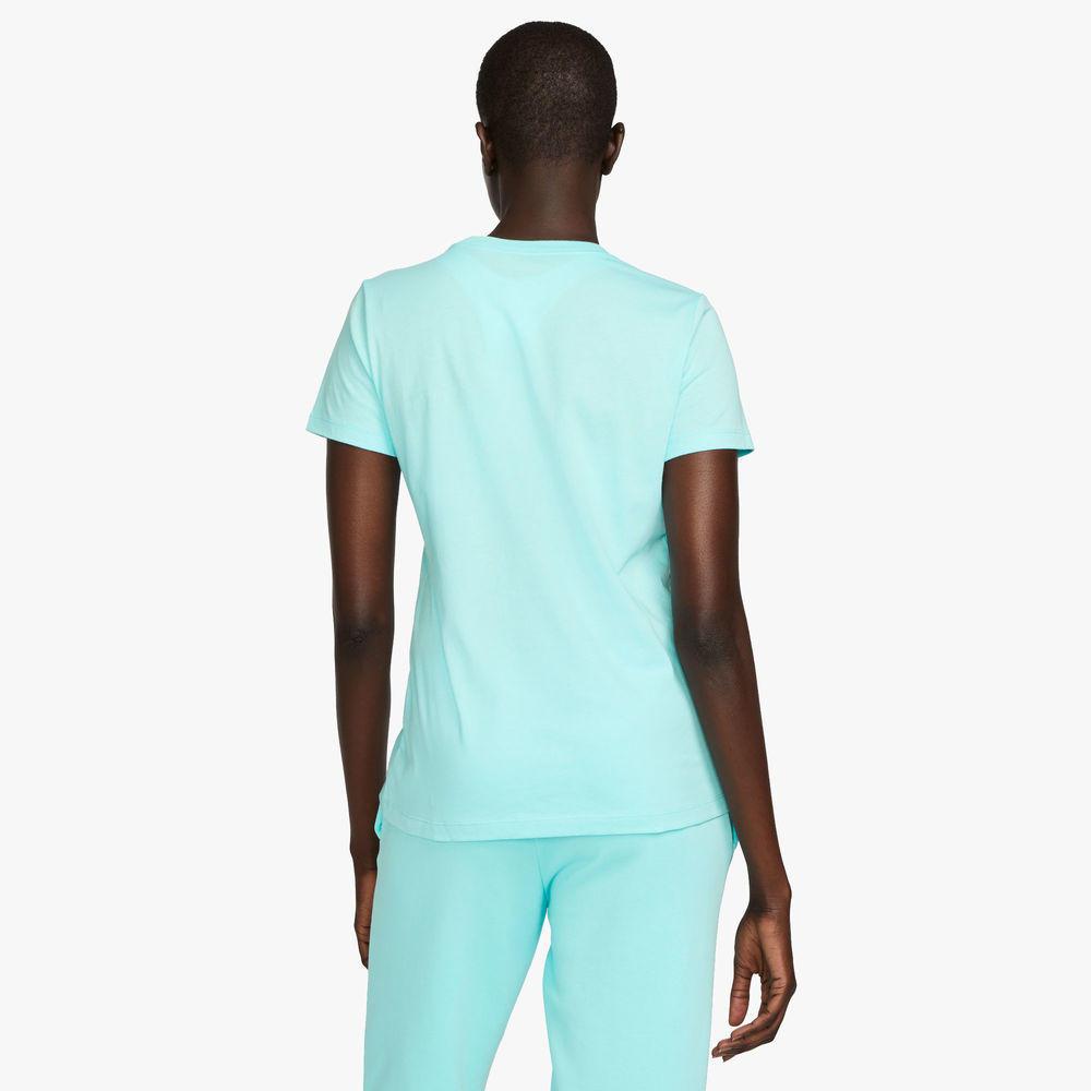 Nike Sportswear Essential