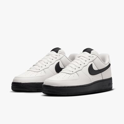 Nike Air Force 1 07